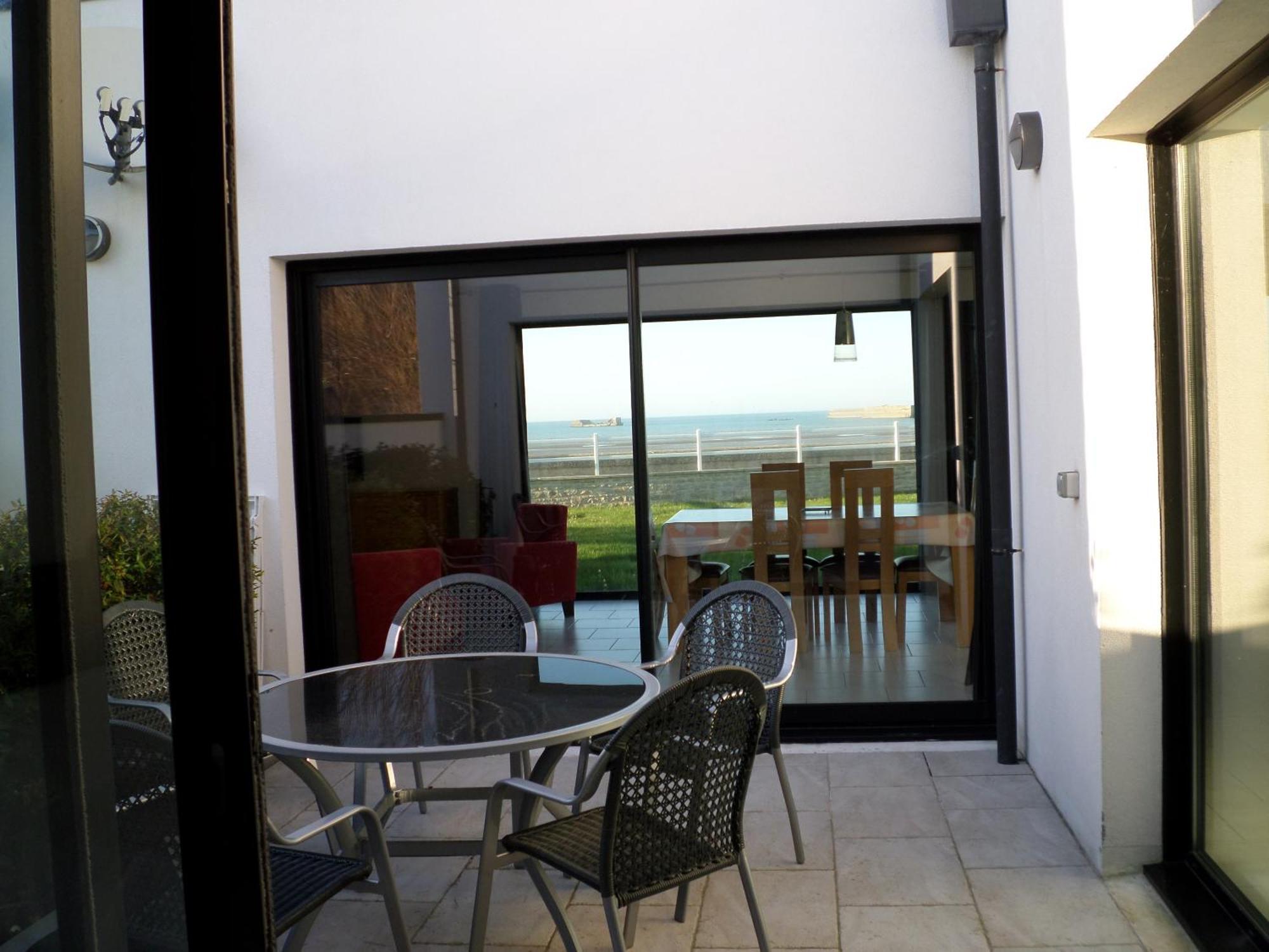 Gites "Bord De Mer" Pmr Ou "Arromanches" 2 Chambres En Front De Mer A Asnelles , 3Km D'Arromanches, 10Km De Bayeux Saint-Côme-de-Fresné Εξωτερικό φωτογραφία